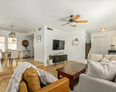 8490 E Chaparral Road - Photo Thumbnail 6