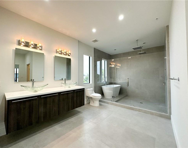 113 Se 1st Circle - Photo Thumbnail 10