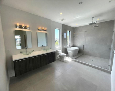 113 Se 1st Circle - Photo Thumbnail 11