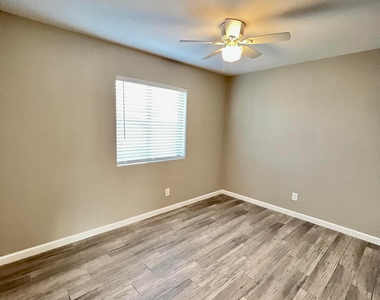 2457 E Pueblo Avenue - Photo Thumbnail 5