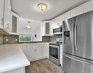 13175 Quiet Woods Road - Photo Thumbnail 22