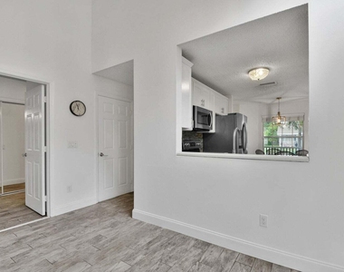 13175 Quiet Woods Road - Photo Thumbnail 17