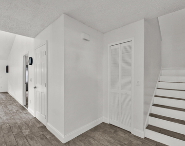 13175 Quiet Woods Road - Photo Thumbnail 34