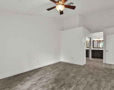 13175 Quiet Woods Road - Photo Thumbnail 12