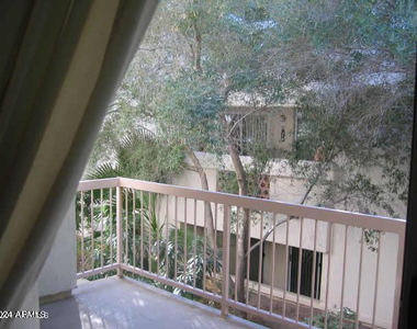 7414 E Northland Drive - Photo Thumbnail 2