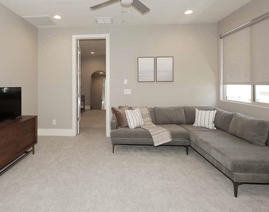 7464 E Paraiso Drive - Photo Thumbnail 14