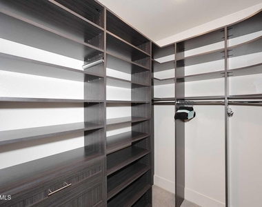 7464 E Paraiso Drive - Photo Thumbnail 17