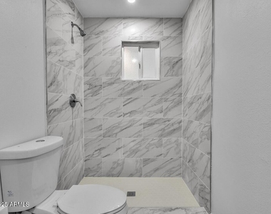 3118 N 39th Street - Photo Thumbnail 19