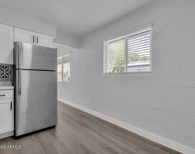 3118 N 39th Street - Photo Thumbnail 11