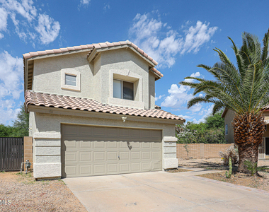 3902 E Rosemonte Drive - Photo Thumbnail 2