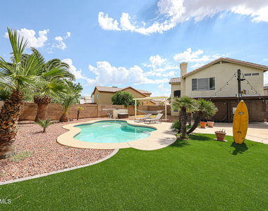 3902 E Rosemonte Drive - Photo Thumbnail 36