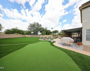 3902 E Rosemonte Drive - Photo Thumbnail 33