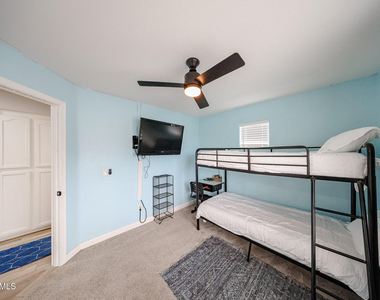 3902 E Rosemonte Drive - Photo Thumbnail 29