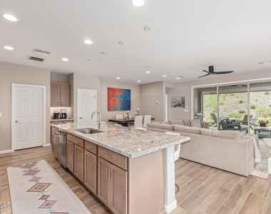 3261 Maverick Drive - Photo Thumbnail 26