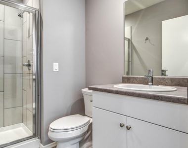 1037 S Farmer Avenue - Photo Thumbnail 17