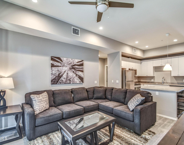 1037 S Farmer Avenue - Photo Thumbnail 8