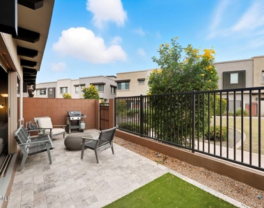 7338 E Casitas Del Rio Drive - Photo Thumbnail 46