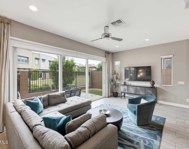 7338 E Casitas Del Rio Drive - Photo Thumbnail 43