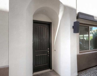 7338 E Casitas Del Rio Drive - Photo Thumbnail 6