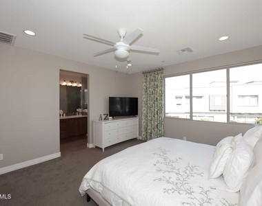 7338 E Casitas Del Rio Drive - Photo Thumbnail 34