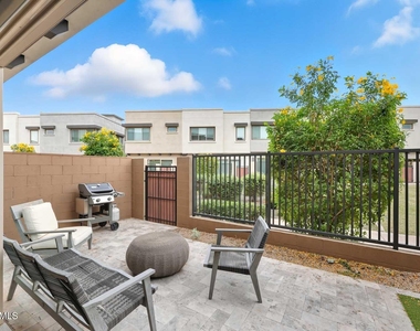 7338 E Casitas Del Rio Drive - Photo Thumbnail 44