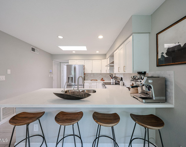 8733 E Appaloosa Trail - Photo Thumbnail 7