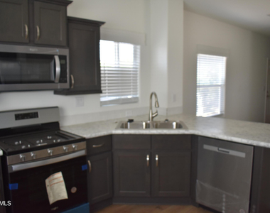 620 W Limberlost Drive - Photo Thumbnail 4