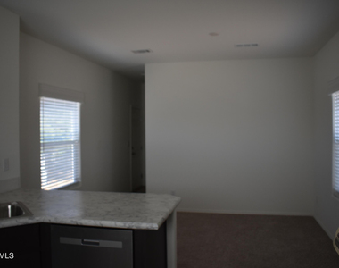 620 W Limberlost Drive - Photo Thumbnail 7