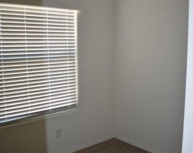 620 W Limberlost Drive - Photo Thumbnail 20