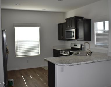 620 W Limberlost Drive - Photo Thumbnail 2