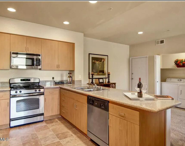 3825 W Anthem Way - Photo Thumbnail 2