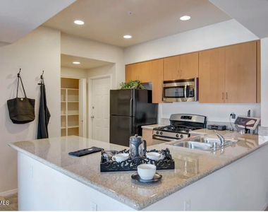 3825 W Anthem Way - Photo Thumbnail 2