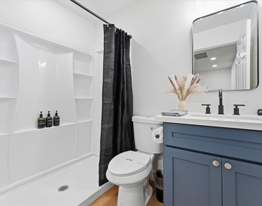 1548 N Upland Circle - Photo Thumbnail 15
