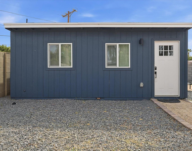 1548 N Upland Circle - Photo Thumbnail 16