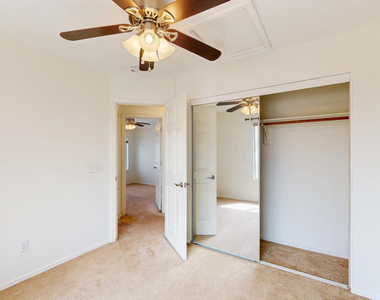 21927 N 74th Lane - Photo Thumbnail 23