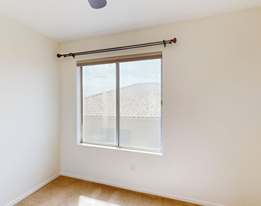 21927 N 74th Lane - Photo Thumbnail 22