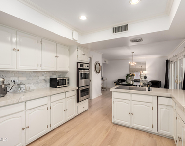14425 N Coral Gables Drive - Photo Thumbnail 16