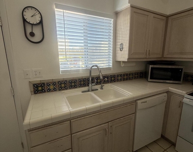 4630 N 68th Street - Photo Thumbnail 10
