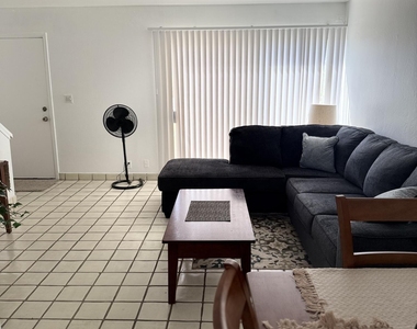 4630 N 68th Street - Photo Thumbnail 2