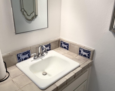 4630 N 68th Street - Photo Thumbnail 18