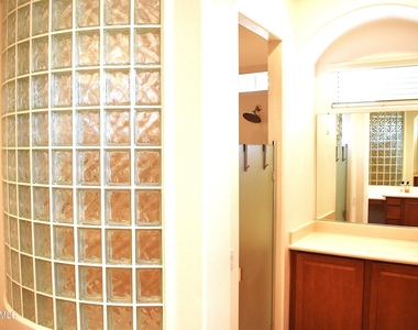 20470 N Date Palm Way - Photo Thumbnail 21