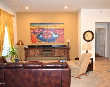 20470 N Date Palm Way - Photo Thumbnail 33