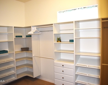 20470 N Date Palm Way - Photo Thumbnail 15