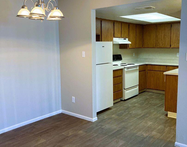 5350 E Taylor Street - Photo Thumbnail 2