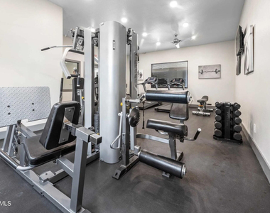 9410 N 31st Avenue - Photo Thumbnail 9