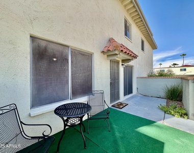 14404 N Boxwood Lane - Photo Thumbnail 18