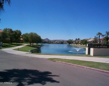 7360 N Via Camello Del Norte -- - Photo Thumbnail 22