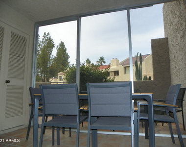 7360 N Via Camello Del Norte -- - Photo Thumbnail 15