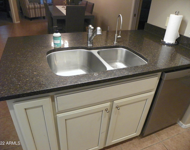 8653 E Royal Palm Road - Photo Thumbnail 10