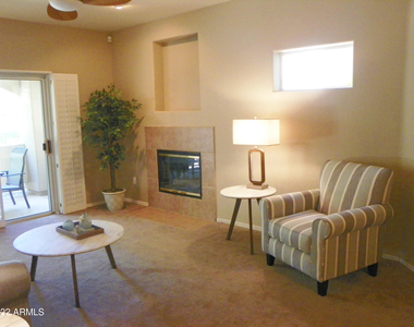 8653 E Royal Palm Road - Photo Thumbnail 8